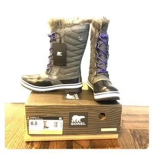 Brand new w/ box Sorel Tofino II waterproof boots